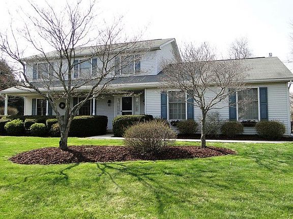 5th image of 24 Audrey Lynn Dr