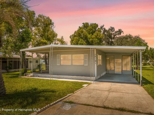 12191 Club House Rd, Brooksville, FL 34613