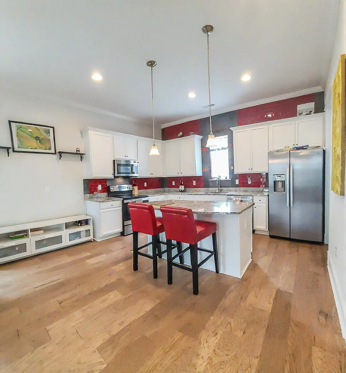 Building Photo - 855 Rosa Cir