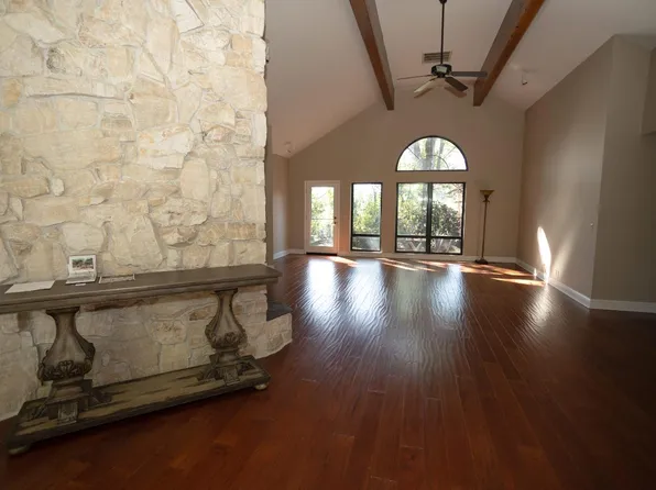 6415 Fairway Ct, Auburn, CA 95602