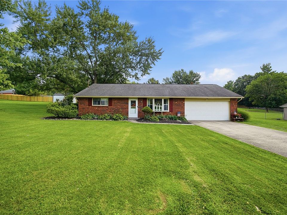 1st image of 551 Hoffmann Ave