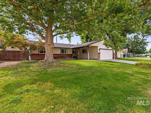 3388 N Buckboard Way, Boise, ID 83713