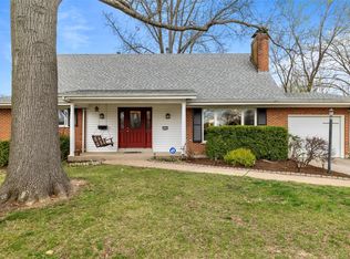 1196 Laven Del Ln, Saint Louis, MO 63122