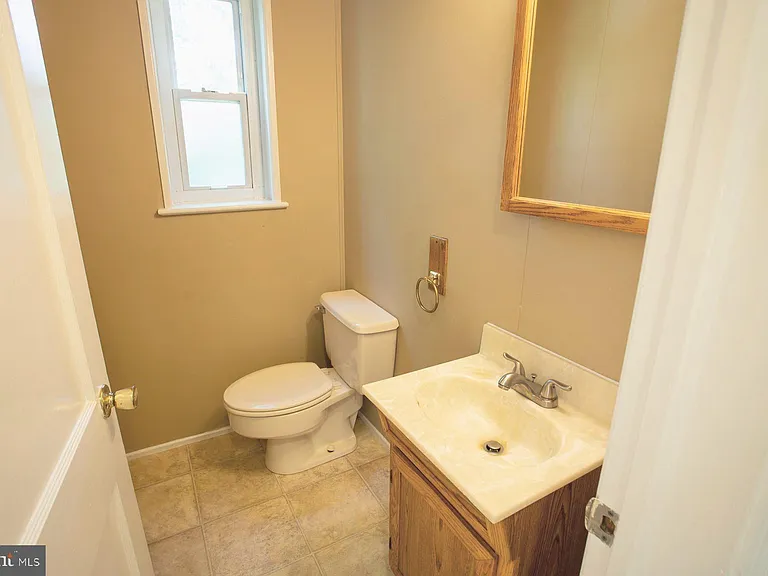 5915 Ryland Dr — Photo 14