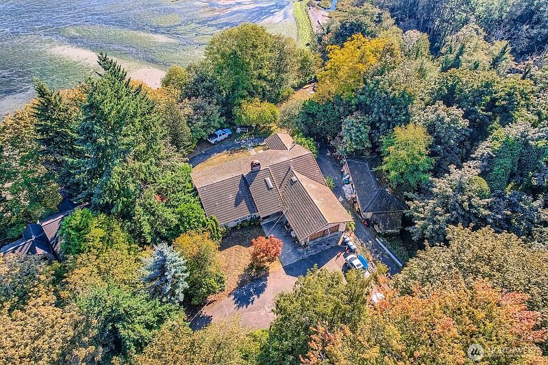 5th image of 30726 43rd Avenue SW