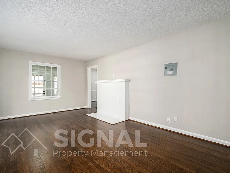 736 Martinwood Rd — Photo 7