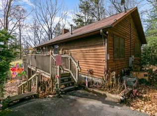 19 White Oak Forest Rd, Fairview, NC 28730