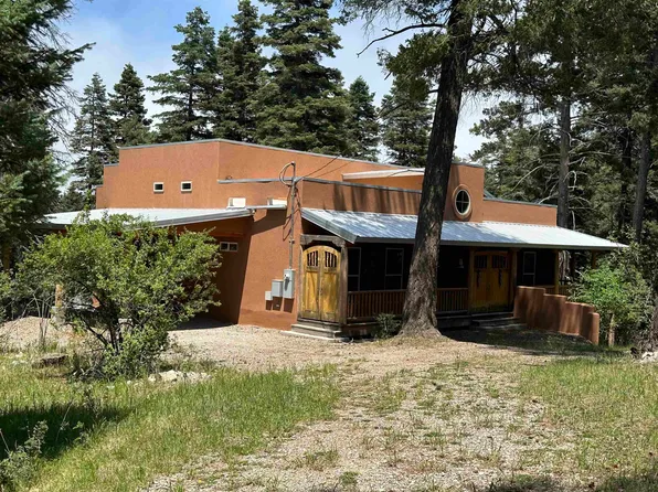 206 Puma Ave, Cloudcroft, NM 88317