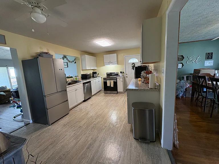 3017 Fernleaf Dr — Photo 3