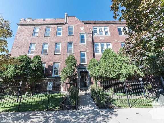 3rd image of 3000 N Whipple St #313