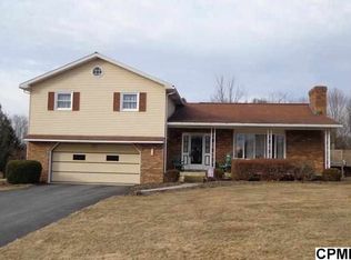 2 Mundorf Ln, Duncannon, PA 17020