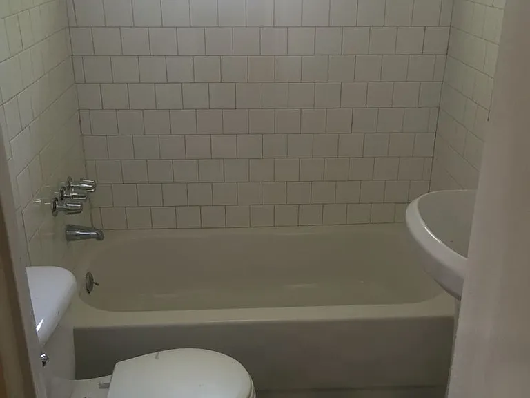 410 Enid St #900 — Photo 5