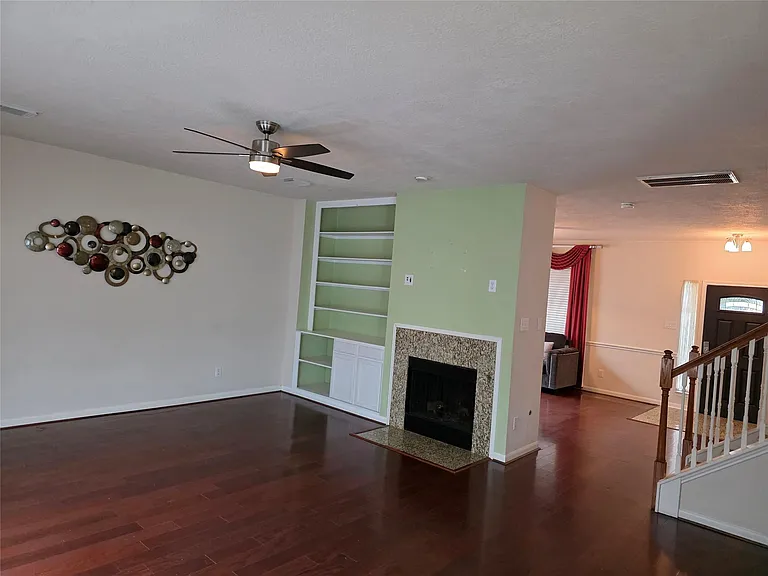 2715 Riverhollow Ln — Photo 10