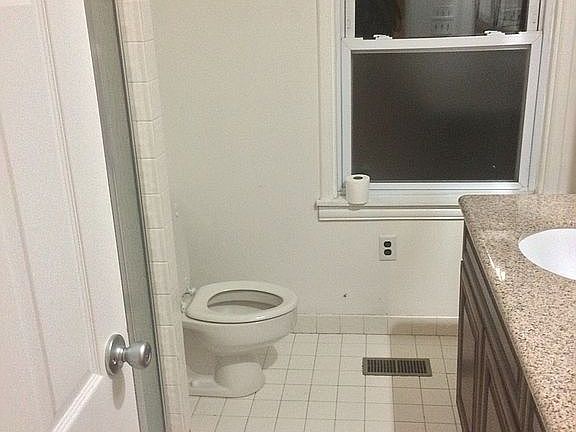 Master Bedroom Bathroom