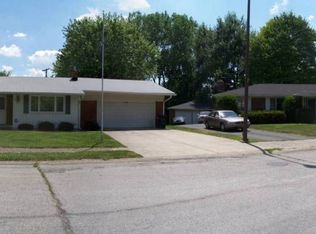 2270 Cleveland St, Beech Grove, IN 46107
