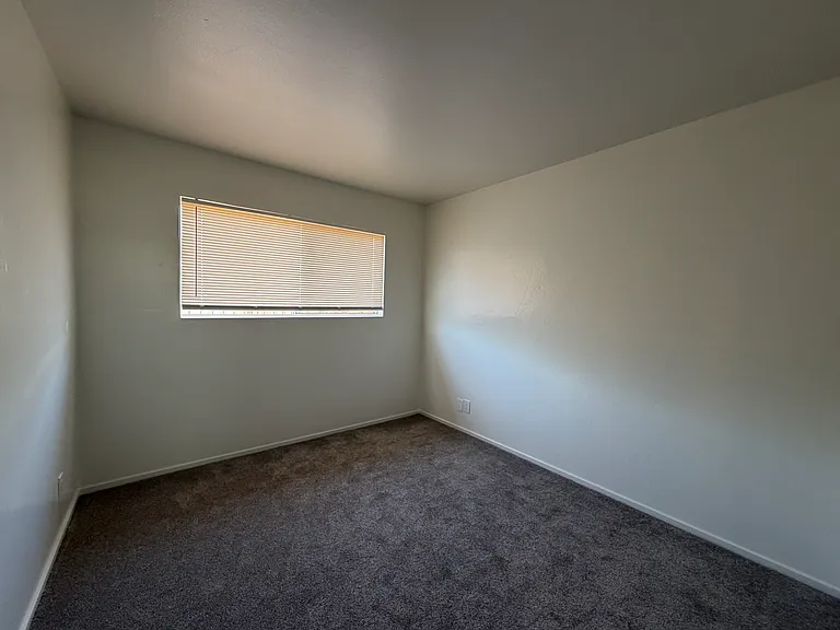 5005 Maiden Ln — Photo 11