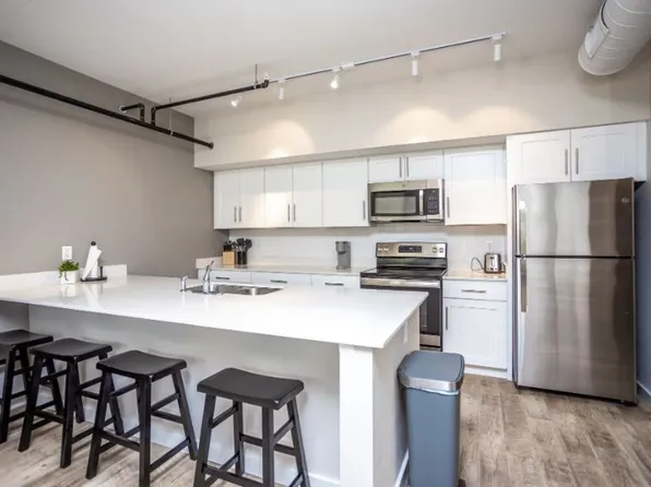 Briar Grove Apartments (Building D)