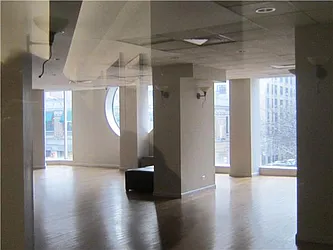 Rented by R New York