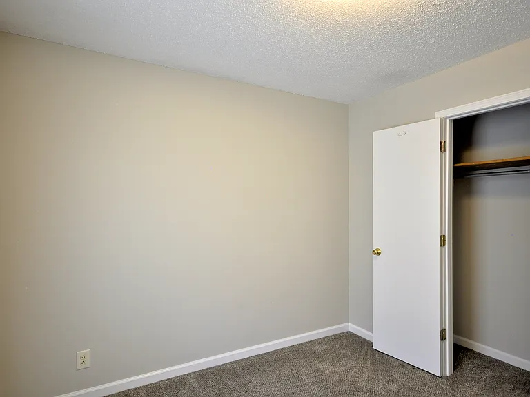 317 Pioneer Dr — Photo 27