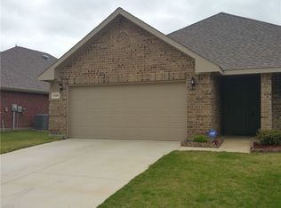 9208 San Tejas Dr, Fort Worth, TX 76177