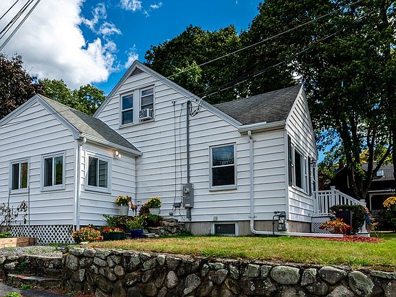 3rd image of 83 Mansfield Ave