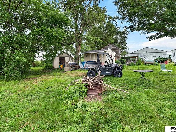 3rd image of 13611 S 84th St