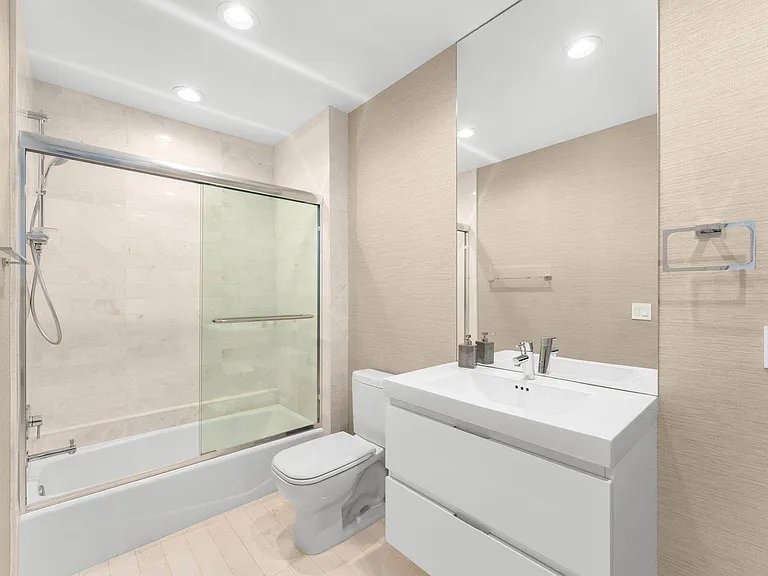 17301 Biscayne Blvd #Penthouse 7 — Photo 31
