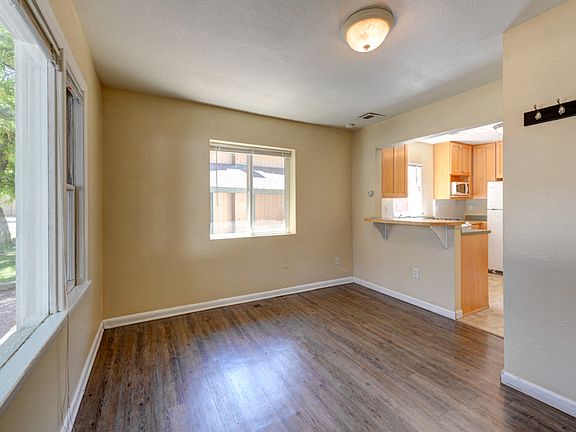 1503-1513 20th Street Living Room