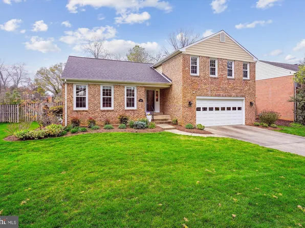 4014 Ellicott St, Alexandria, VA 22304