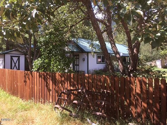 2nd image of 747 1st Ave NW