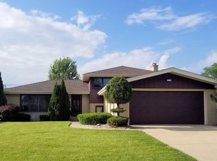 7838 Willowood Ct, Orland Park, IL 60462