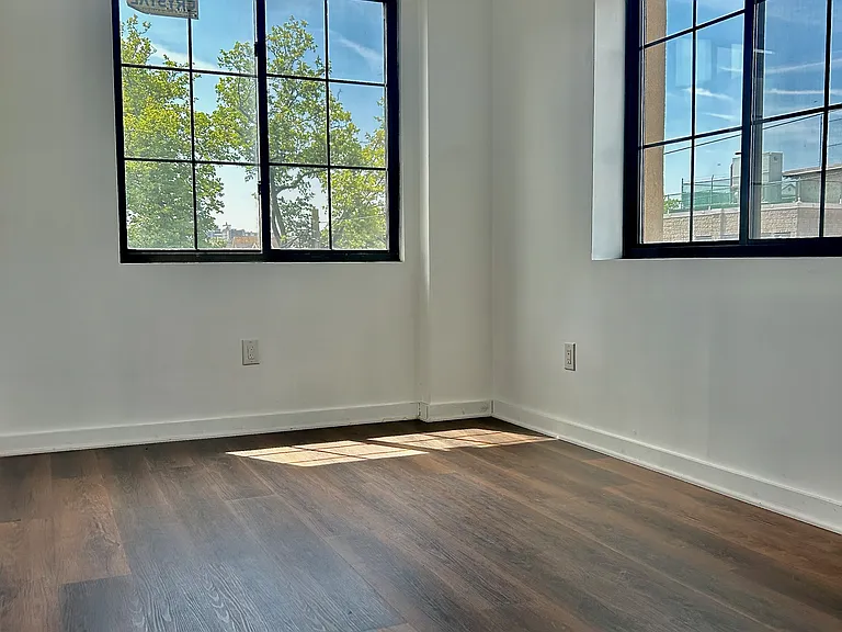 707 Hendrix St #3 — Photo 3