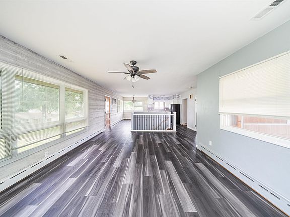 4th image of 3112 Kaufmann Ave
