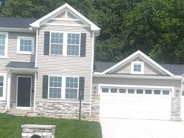 4883 Knollwood Dr, Saint Joseph, MI 49085