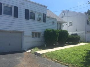 16 Inverness Ter, Fords, NJ 08863