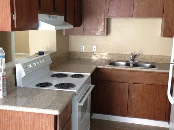 5th image of 4922 Sammymel Dr