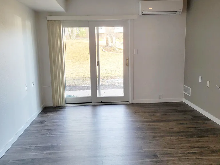 Alverno Apartments — Photo 3