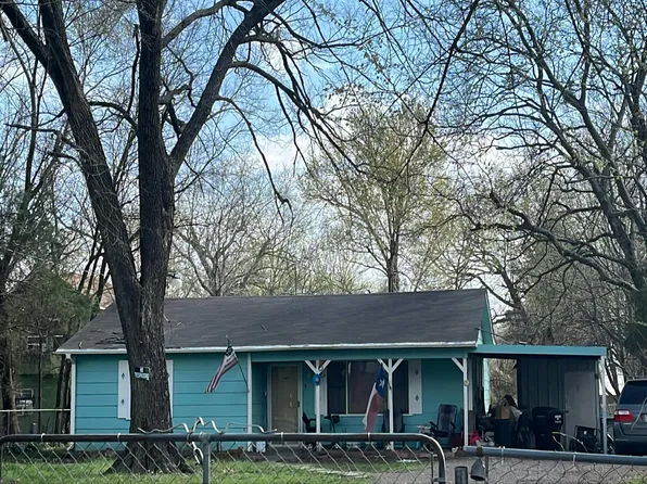 109 W Kirby St, Quinlan, TX 75474