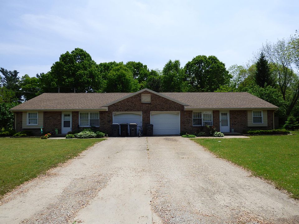 1st image of 2110 Charles Dr
