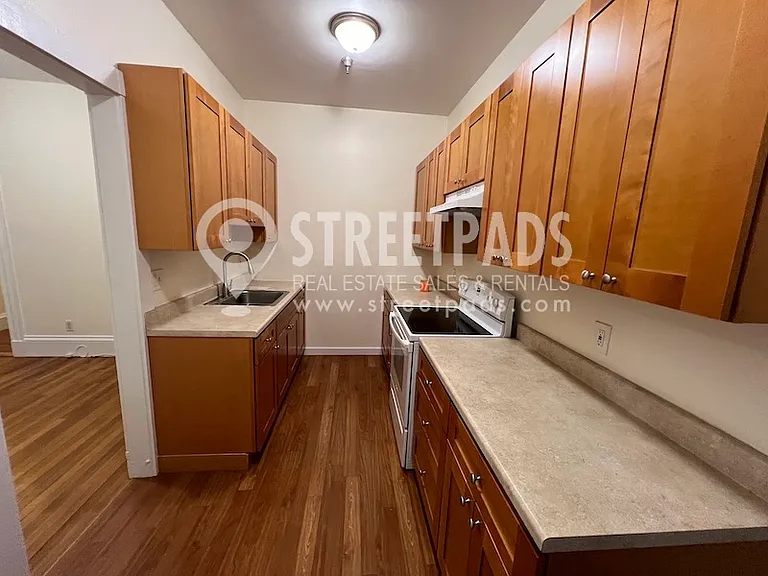 504 Beacon St #21 — Photo 15
