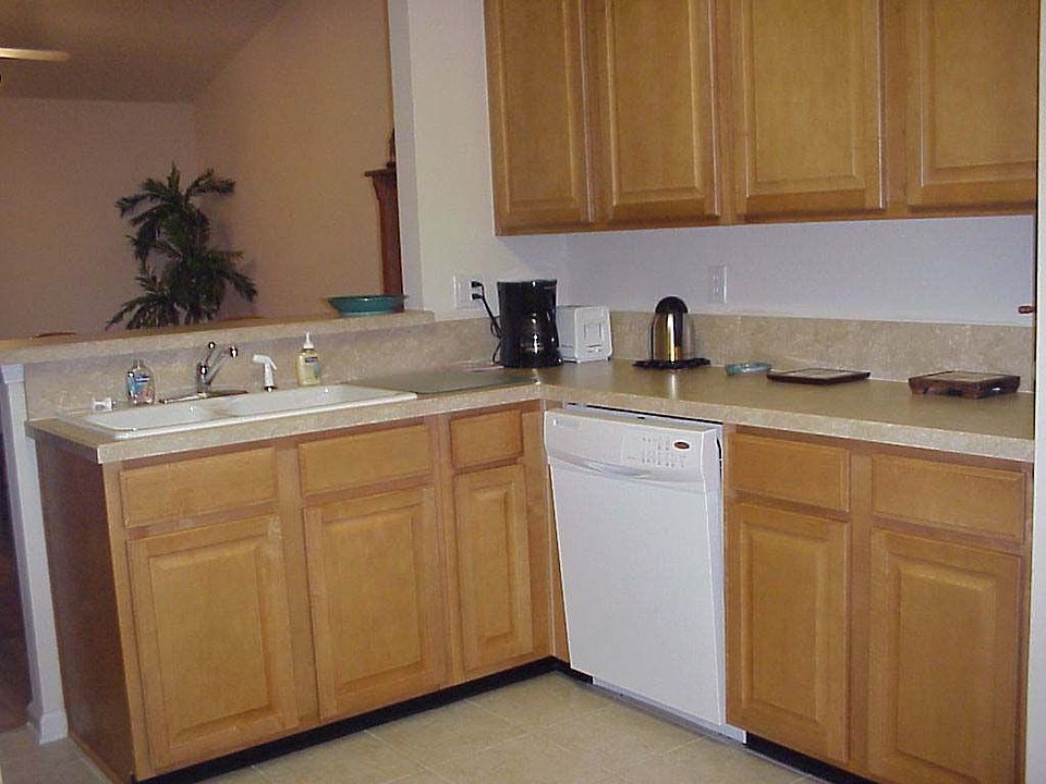 42" maple cabinets
