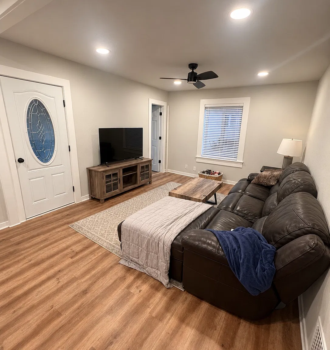 2 bed, 1309 sqft, $3,000 — Photo 2