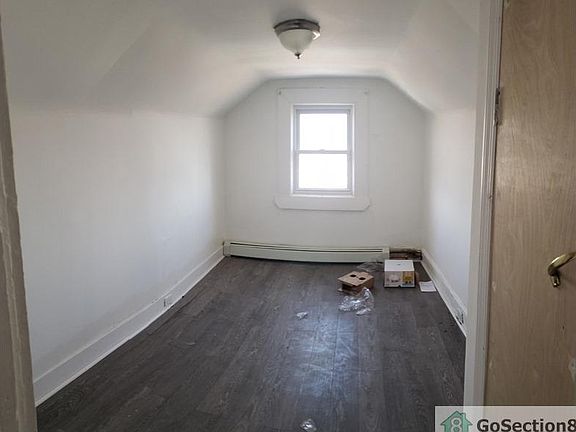 5th image of 3372 Richmond Ter Floor 2