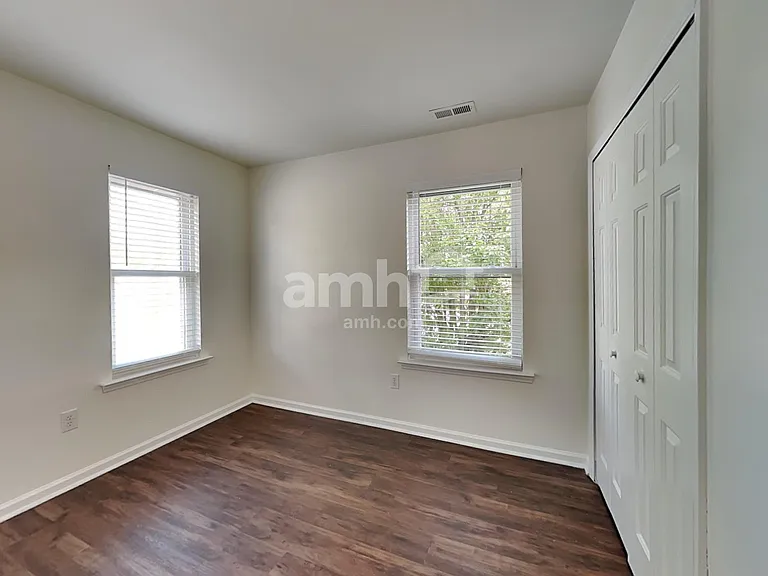 4401 Cobble Creek Ln — Photo 19