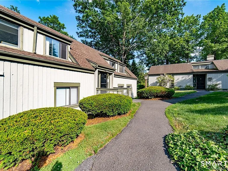 140 Woodvale Dr #E — Photo 13