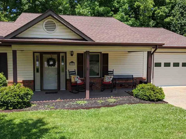 242 Eastwood Village Dr, Bostic, NC 28018