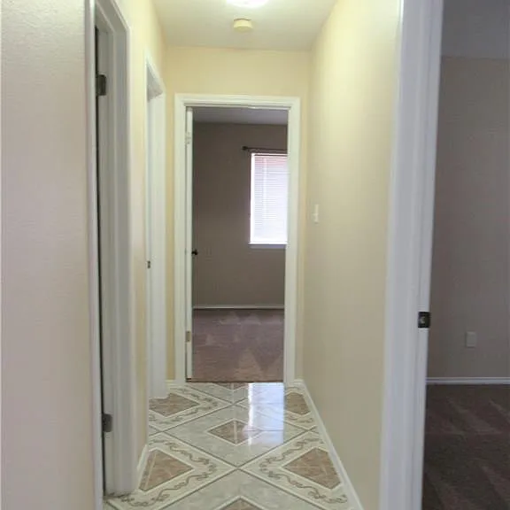 4723 Castleman Dr — Photo 11