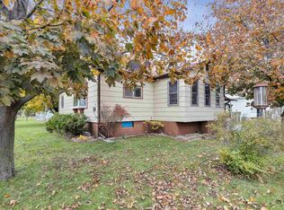 515 Clark Ave, Oconto, WI 54153