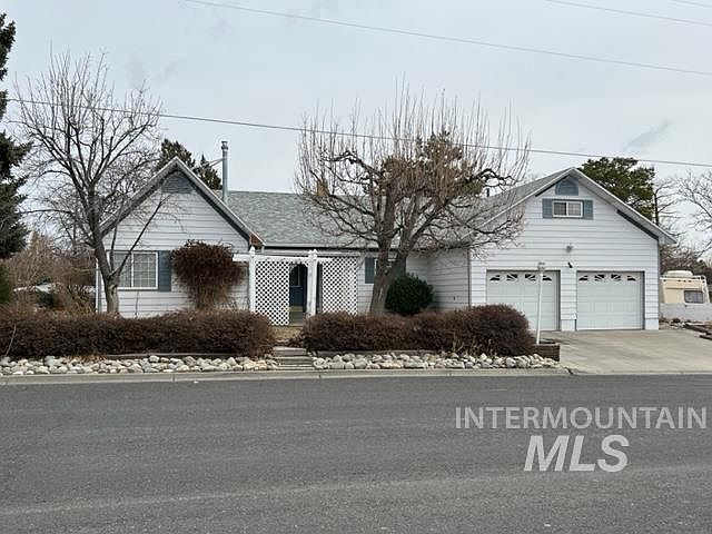 1st image of 236 Sunrise Blvd N