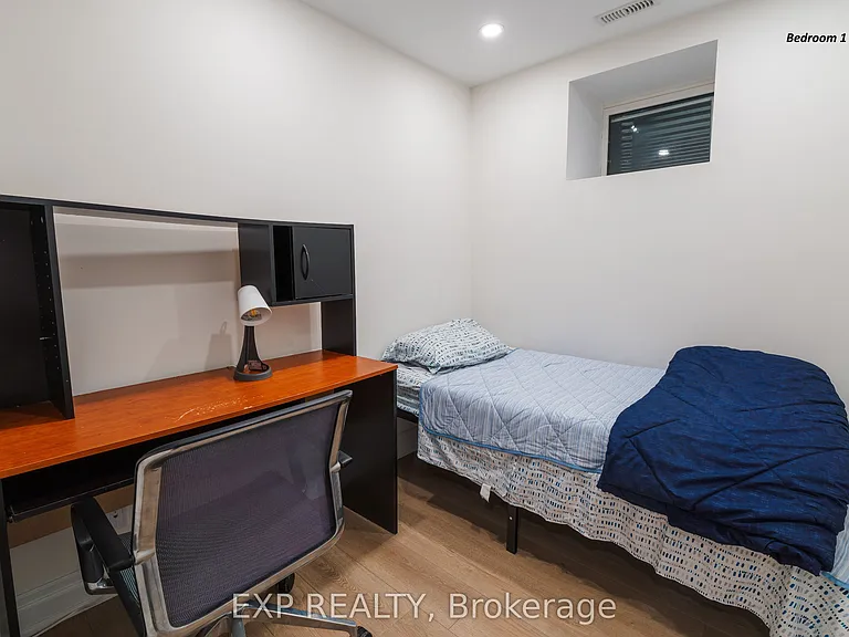 34 Rodda Blvd — Photo 12